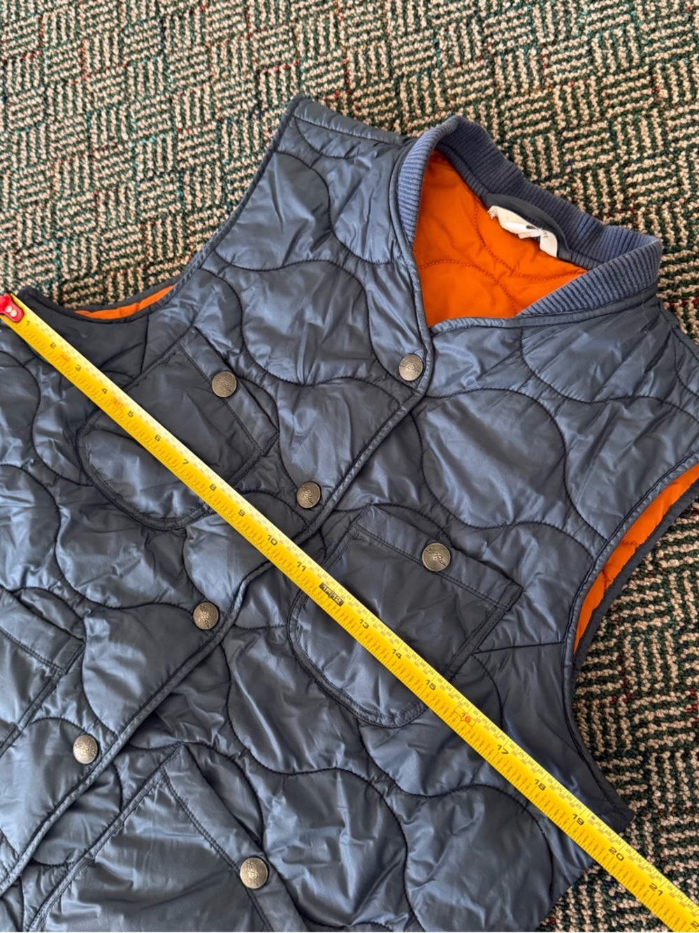 LL Bean Signature Vest - Picture 3 of 7